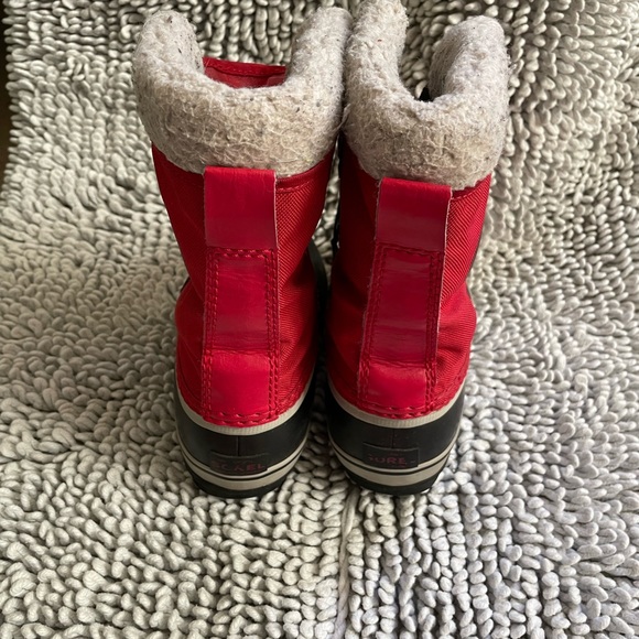 Sorel kids boots size 1 - Picture 8 of 8